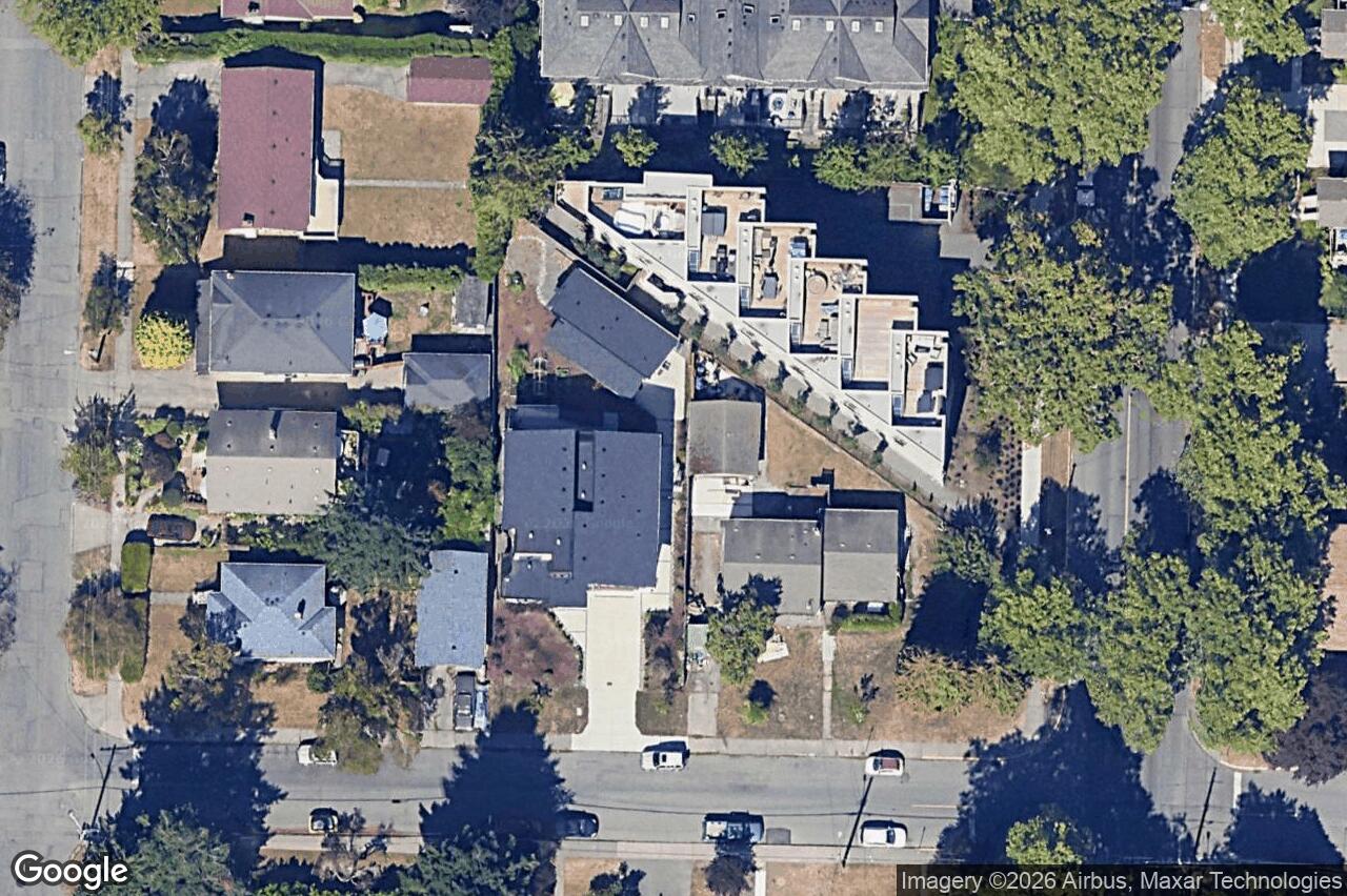 Aerial view of 3 – 2918 Shelbourne St, Victoria