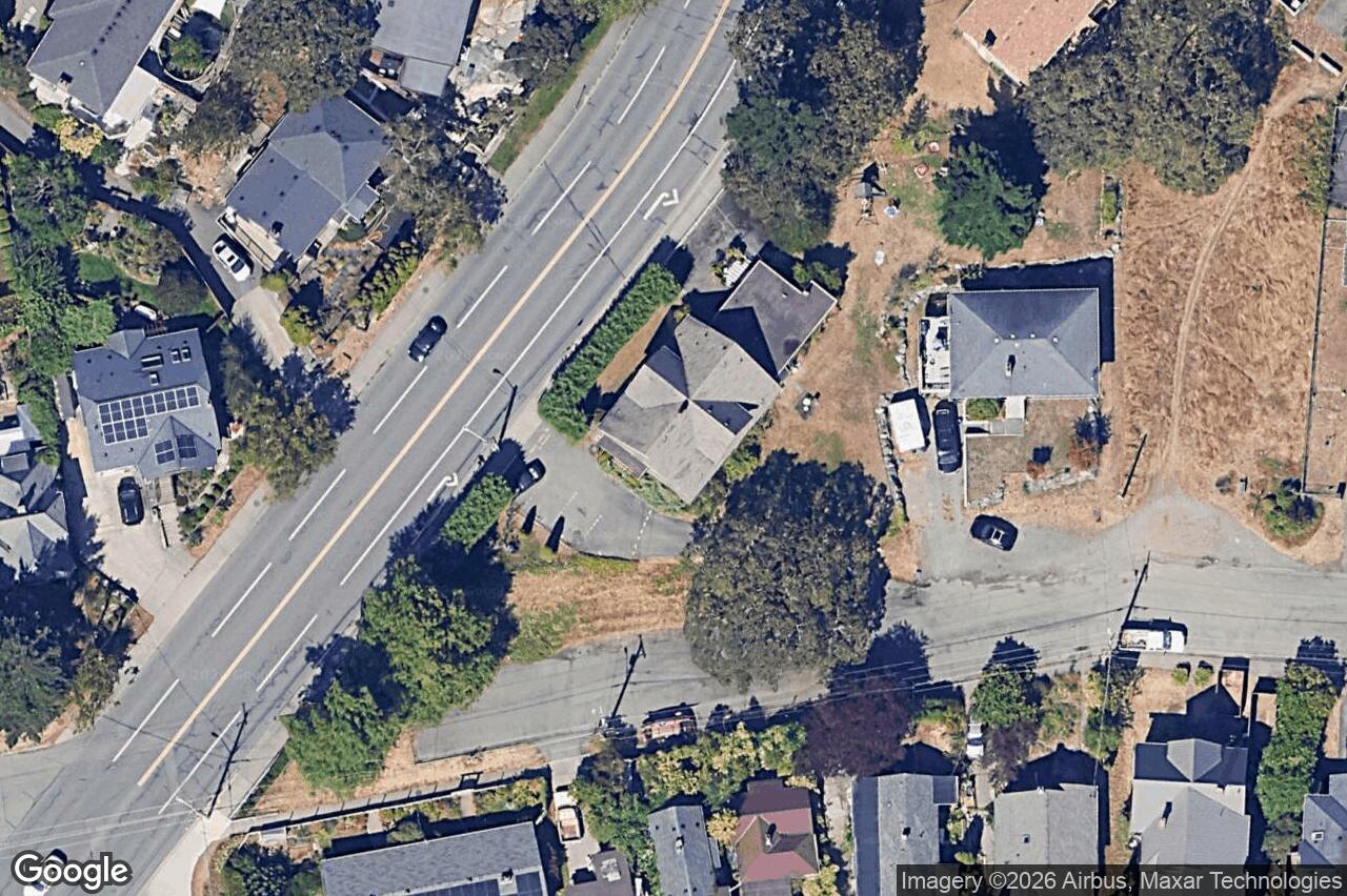 Aerial view of 2805 Cook St, Victoria
