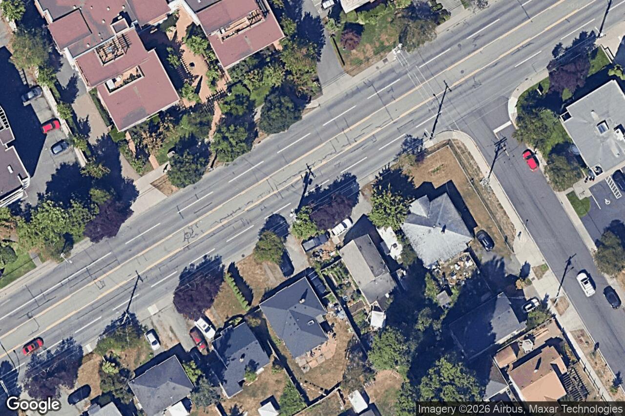 Aerial view of 301 – 1536 Hillside Ave, Victoria