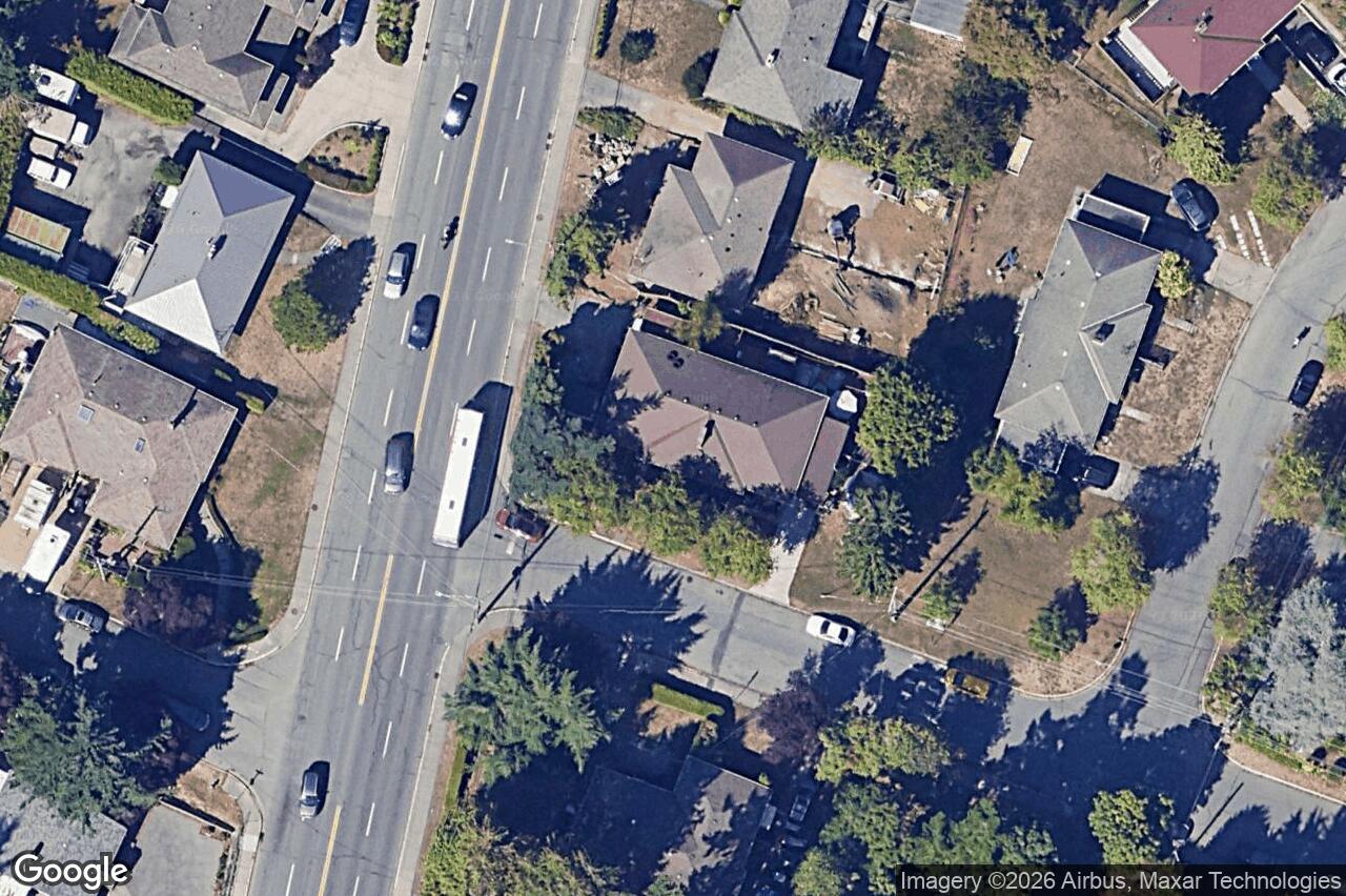Aerial view of 960 Selkirk Ave, Esquimalt