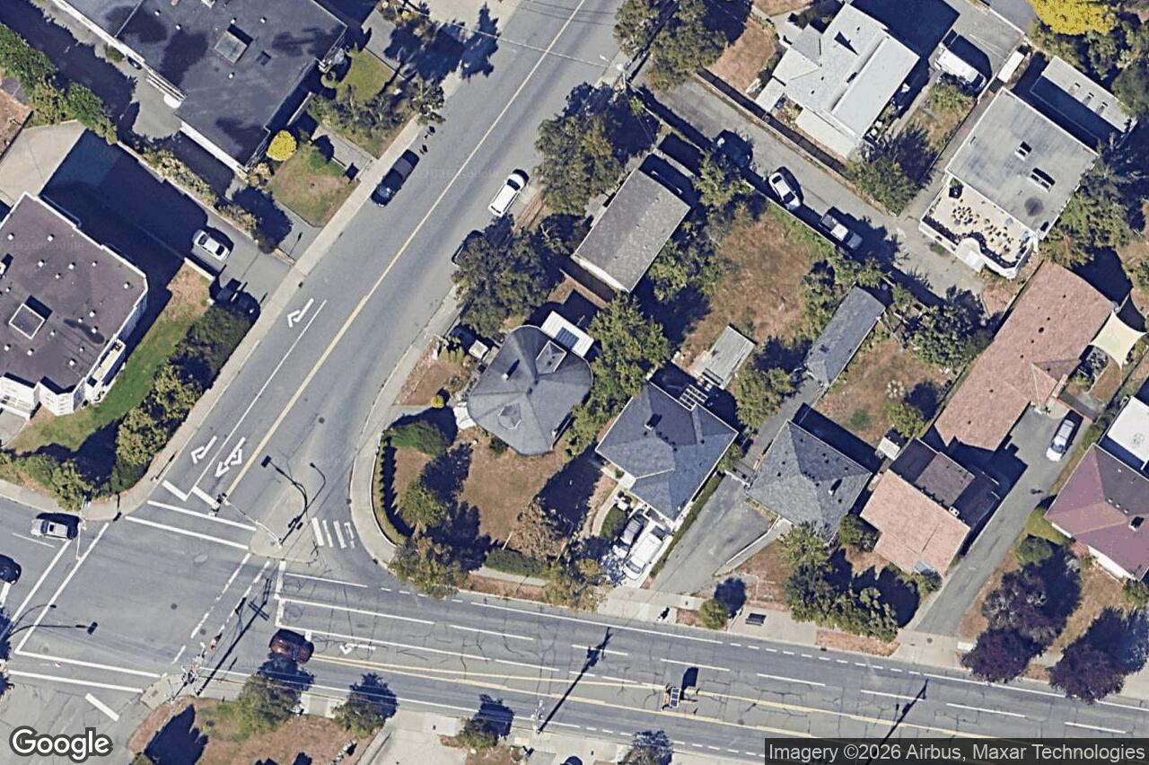 Aerial view of 202 – 2940 Harriet Rd, Saanich