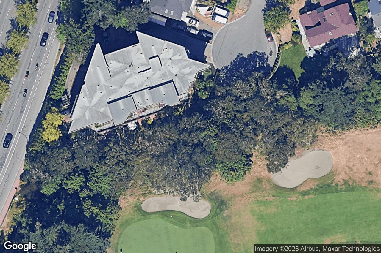 Aerial view of 402 – 2850 Aldwynd Rd, Langford