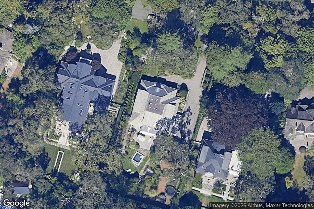 Aerial view of 2545 Lansdowne Rd, Oak Bay