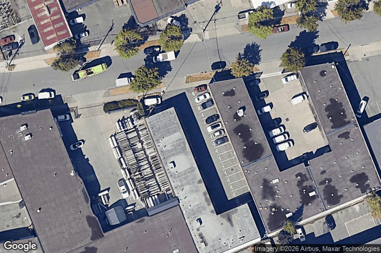Aerial view of 5 – 625 Alpha St, Victoria