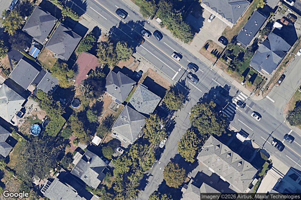 Aerial view of 3176 Balfour Ave, Victoria