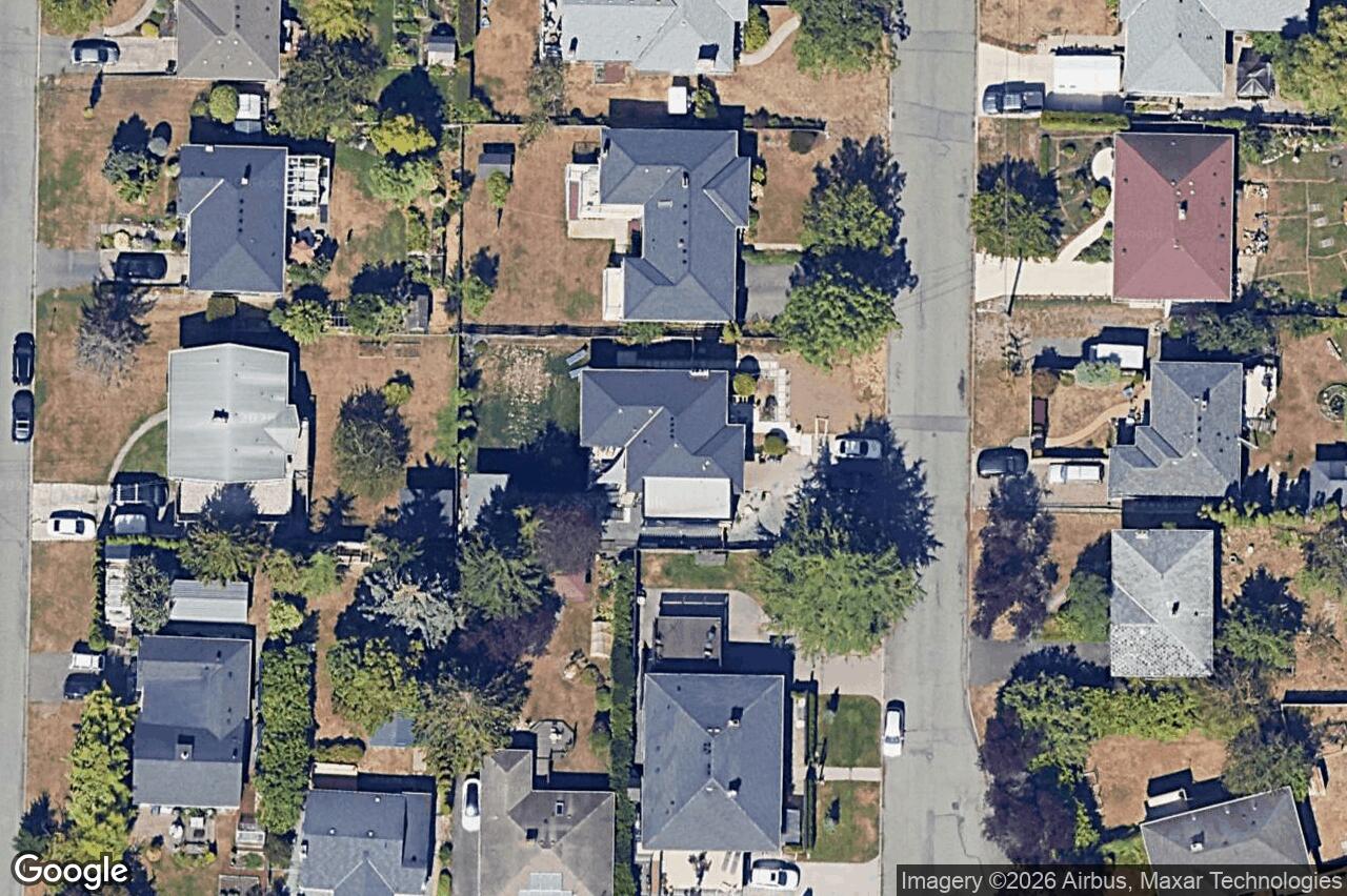Aerial view of 3204 Aldridge St, Saanich
