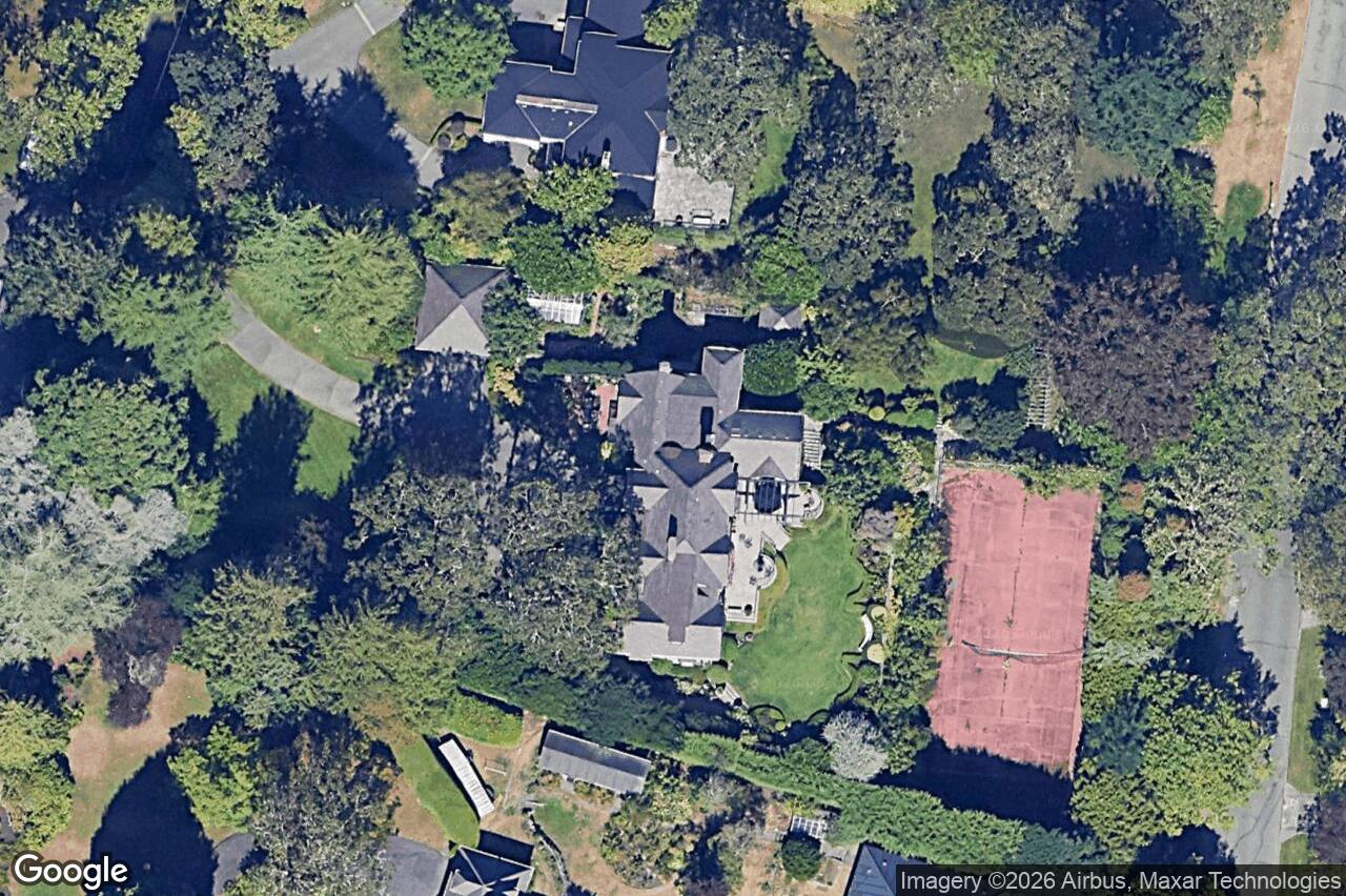 Aerial view of 3475 Upper Terrace Rd, Oak Bay