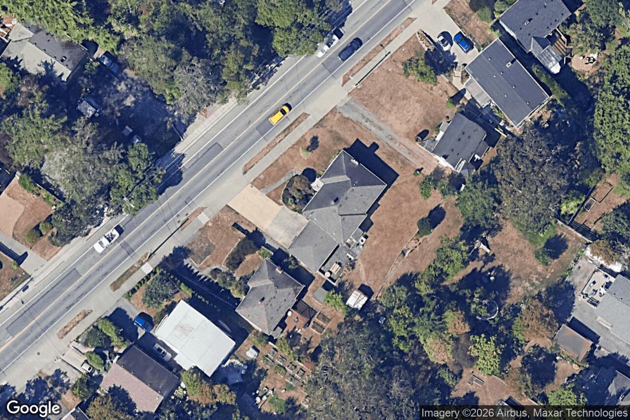 Aerial view of 3059 Admirals Rd, Saanich