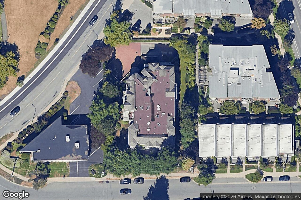 Aerial view of 301 – 1687 Poplar Ave, Saanich