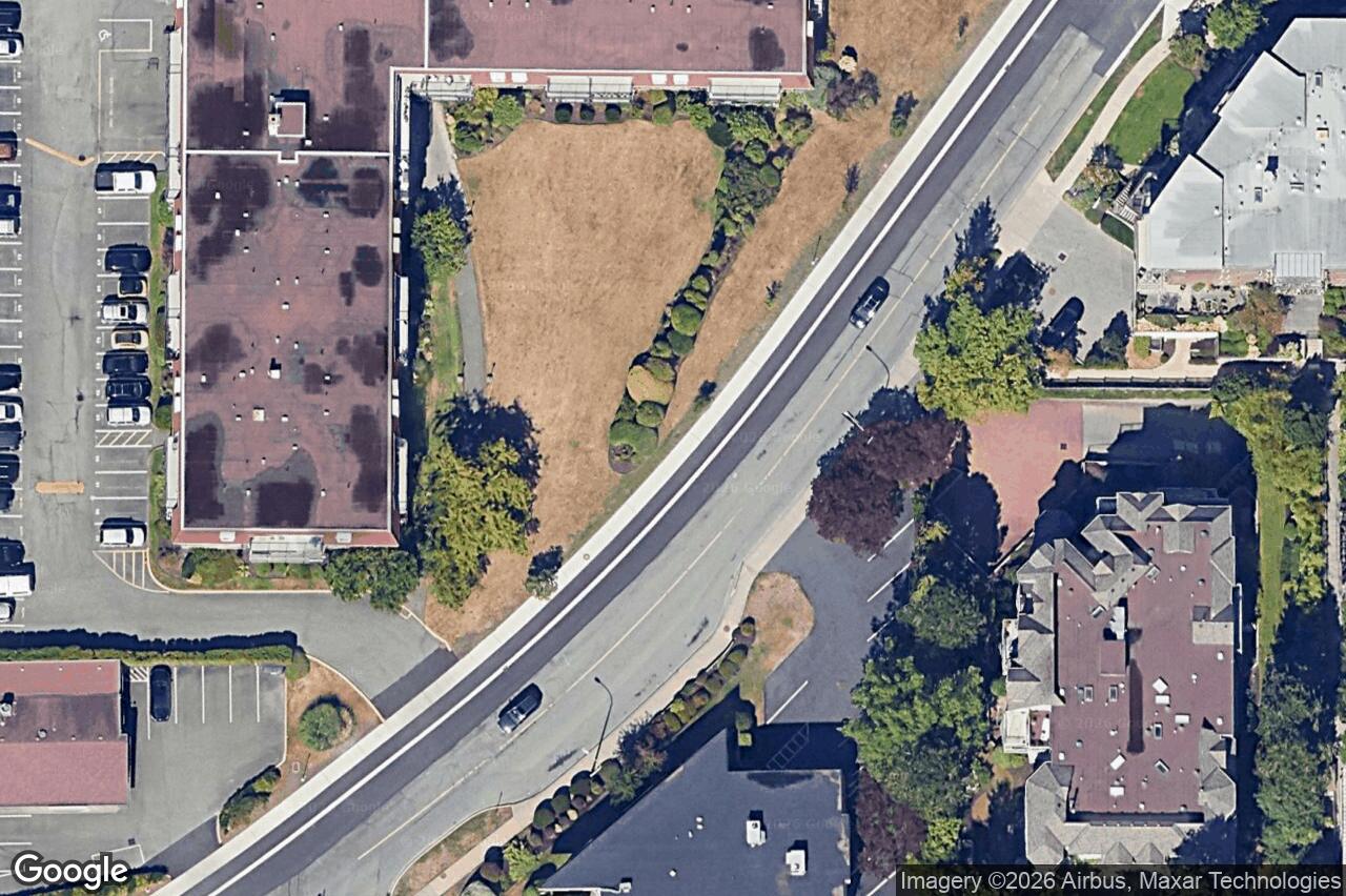 Aerial view of 301 – 1680 Poplar Ave, Saanich