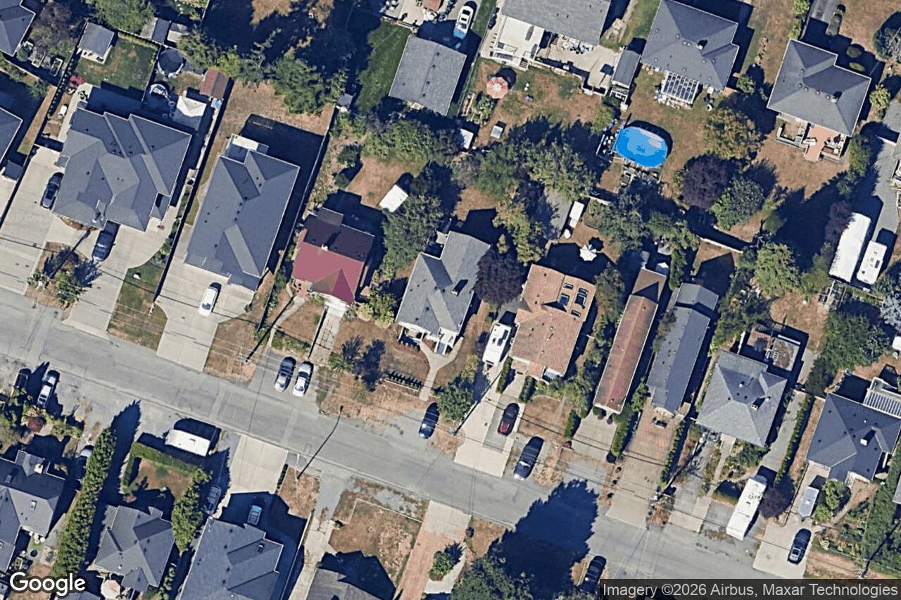 Aerial view of 256 Cadillac Ave, Saanich
