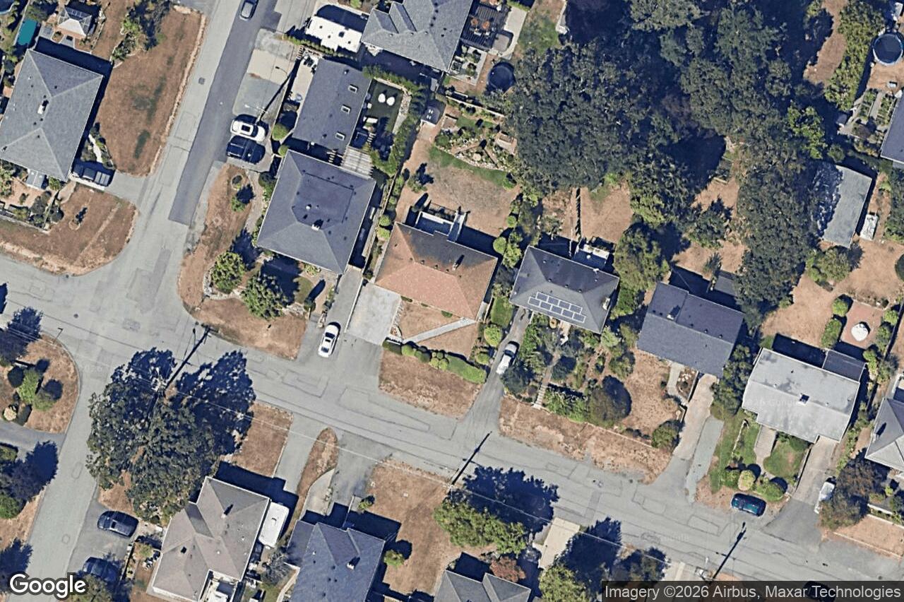 Aerial view of 190 Homer Rd, Saanich