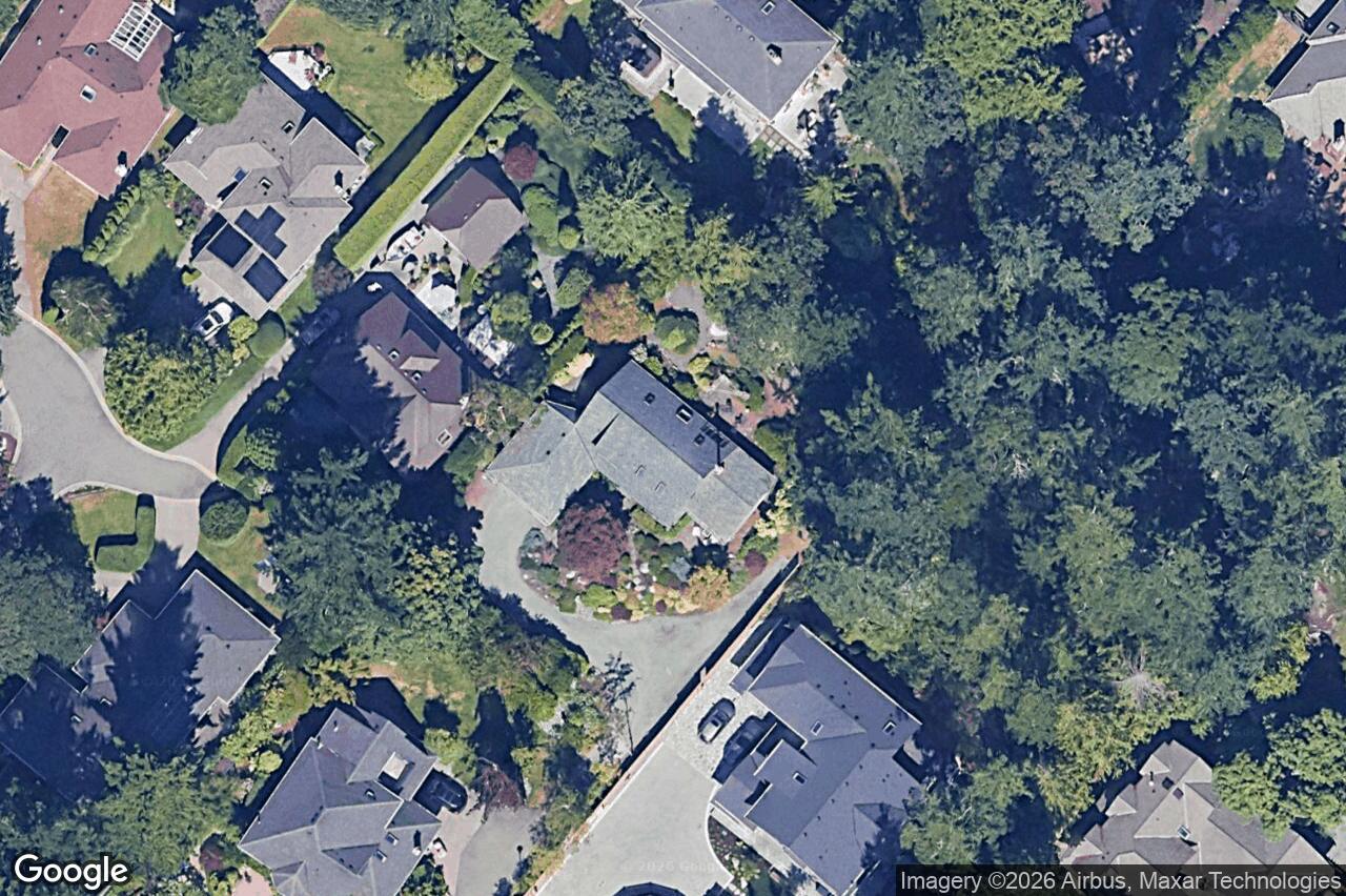 Aerial view of 2574 Arbutus Rd, Saanich
