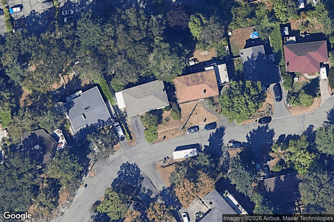 Aerial view of 1002 Karen Cres, Saanich