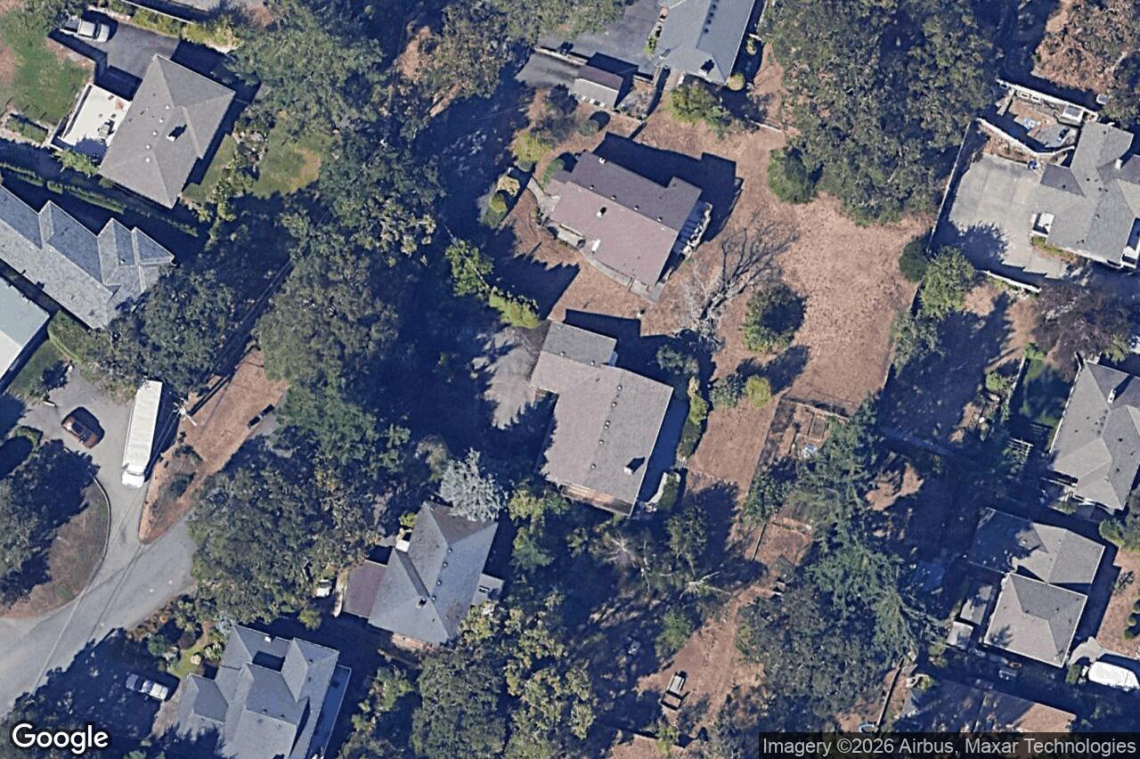 Aerial view of 4033 Zinnia Rd, Saanich