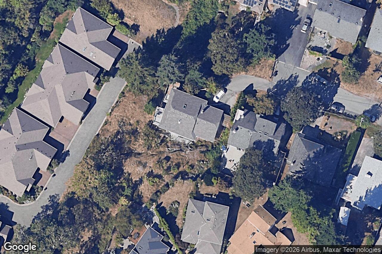 Aerial view of 1071 Hyacinth Ave, Saanich