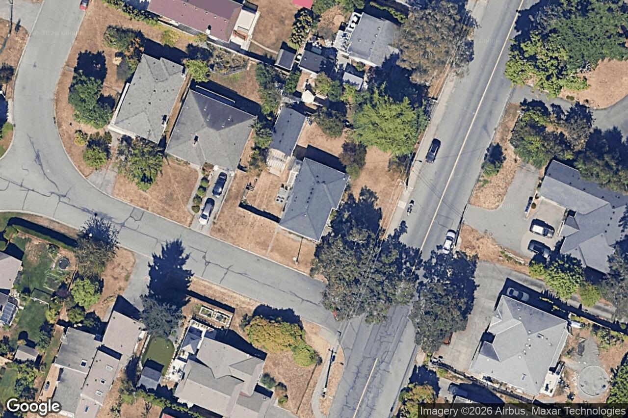 Aerial view of 4420 Tyndall Ave, Saanich