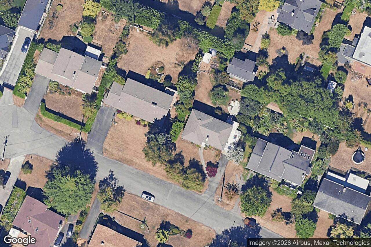 Aerial view of 1885 Skylark Pl, Saanich