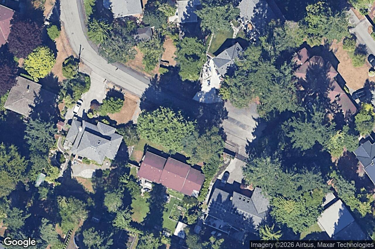 Aerial view of 1941 Appleton Pl, Saanich