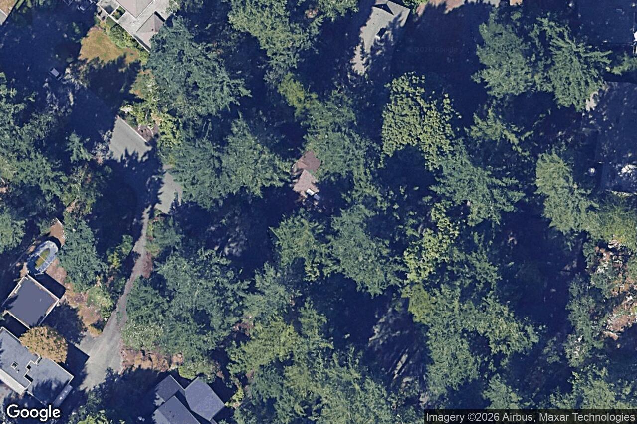 Aerial view of 4500 Edgewood Pl, Saanich