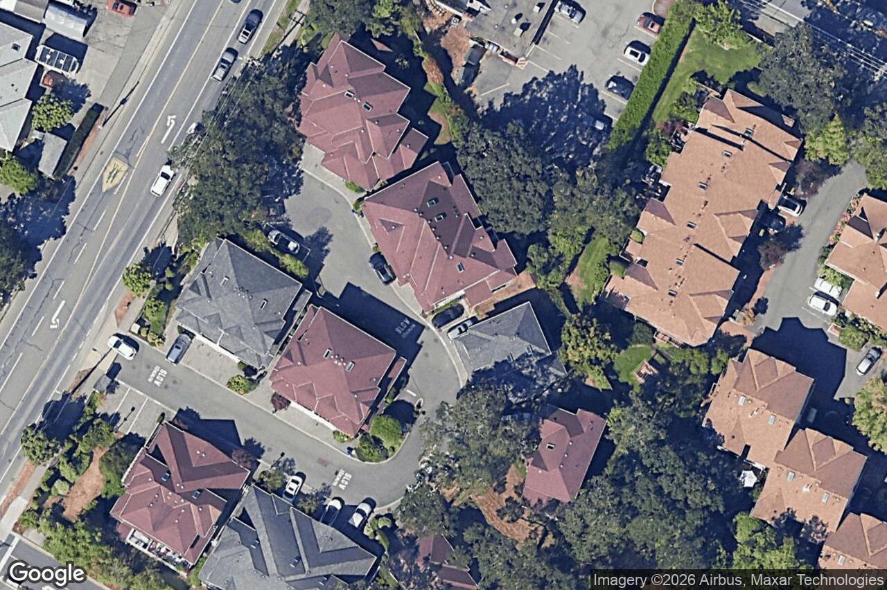 Aerial view of 13 – 4583 Wilkinson Rd, Saanich