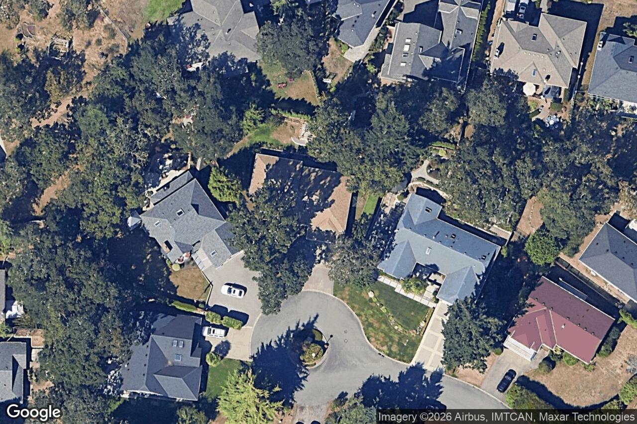 Aerial view of 1004 Falaise Pl, Saanich