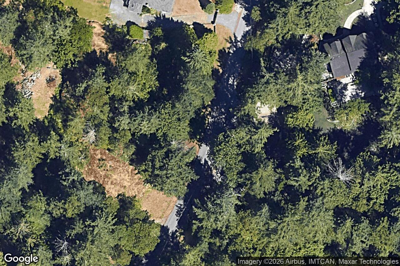 Aerial view of 4860 Excelsior Rd, Saanich