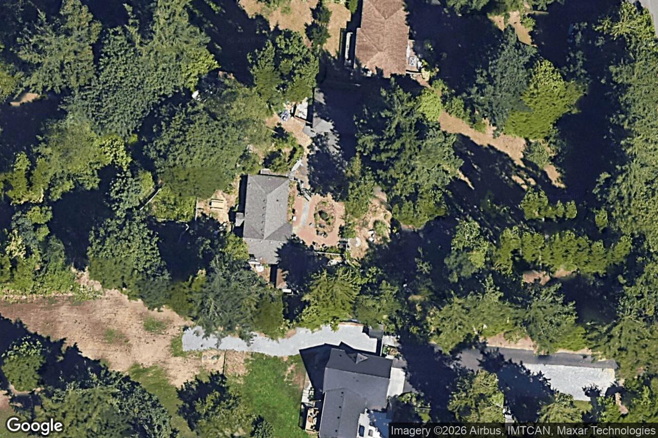 Aerial view of 5168 Santa Clara Ave, Saanich