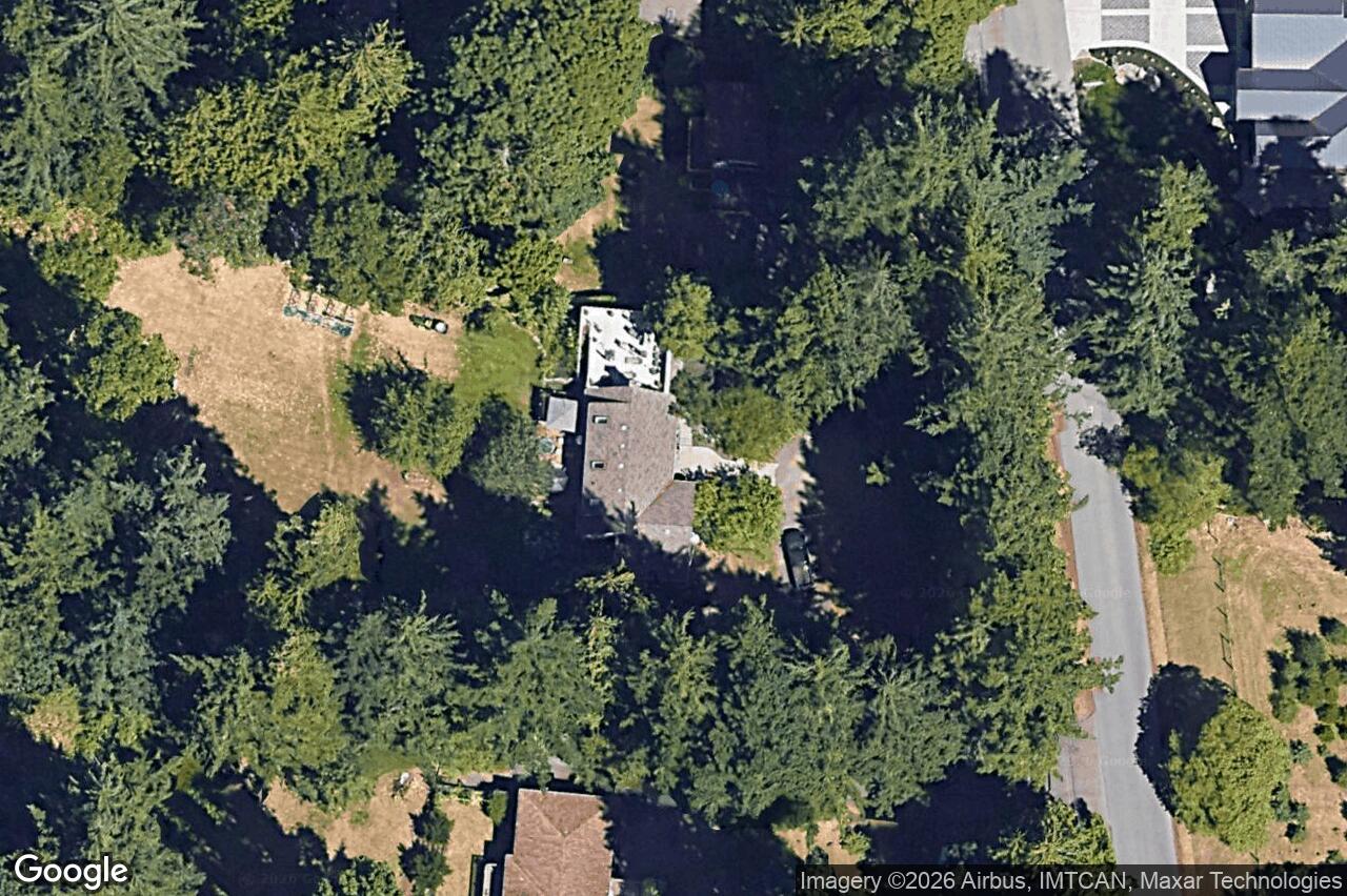 Aerial view of 5182 Santa Clara Ave, Saanich