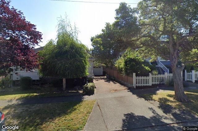 Street view of 127 Wellington Ave, Victoria