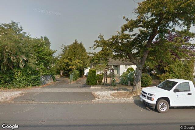 Street view of 122 – 1720 Fairfield Rd, Victoria