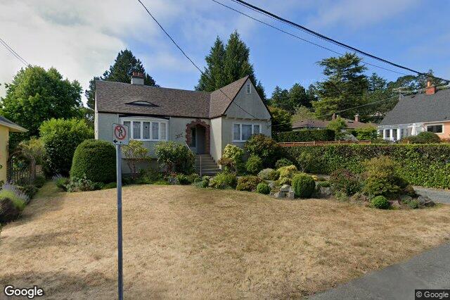 Street view of 2125 HALL Rd, Oak Bay