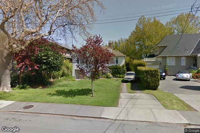 Street view of 821 Newport Ave, Oak Bay