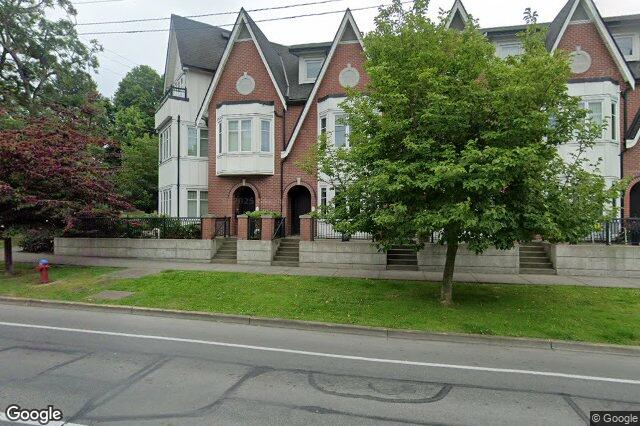Street view of 8 – 675 Superior St, Victoria