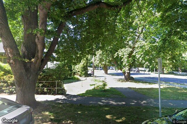 Street view of 903 Humboldt St, Victoria