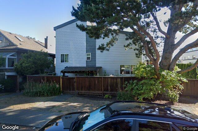 Street view of 304 – 229 Ontario St, Victoria