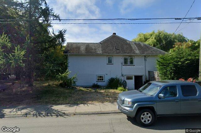 Street view of 990 Hampshire Rd, Oak Bay