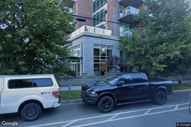 Street view of A302(Aug) – 810 Humboldt St, Victoria