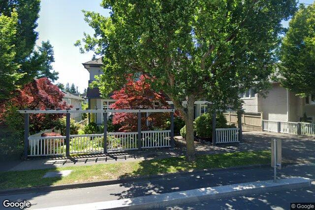 Street view of 4 – 209 Superior St, Victoria