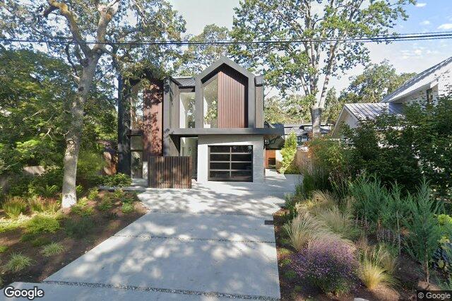 Street view of 862 Somenos St, Victoria