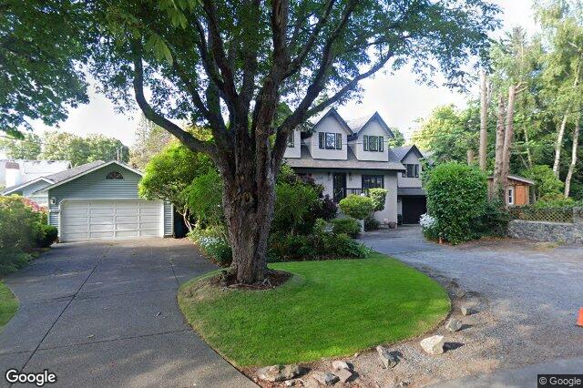 Street view of 2105 Windsor Rd, Oak Bay