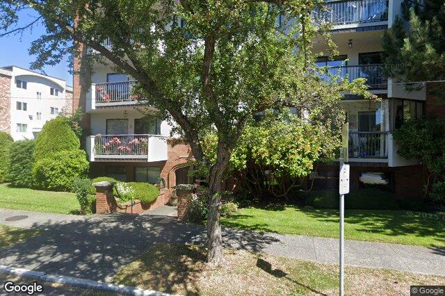 Street view of 102 – 1052 Rockland Ave, Victoria