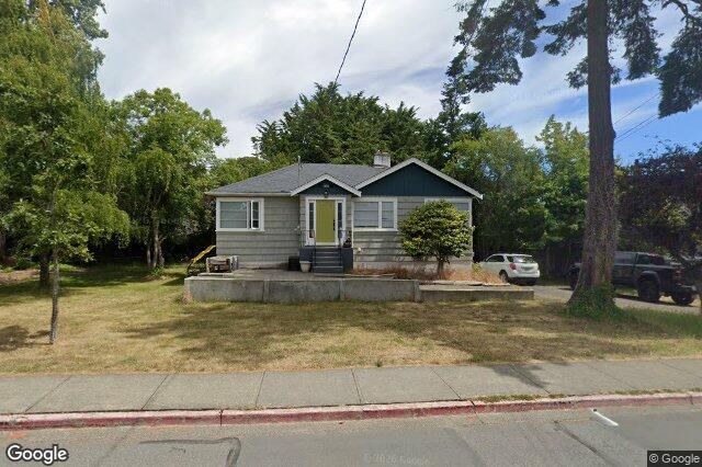 Street view of 1170 Munro St, Esquimalt