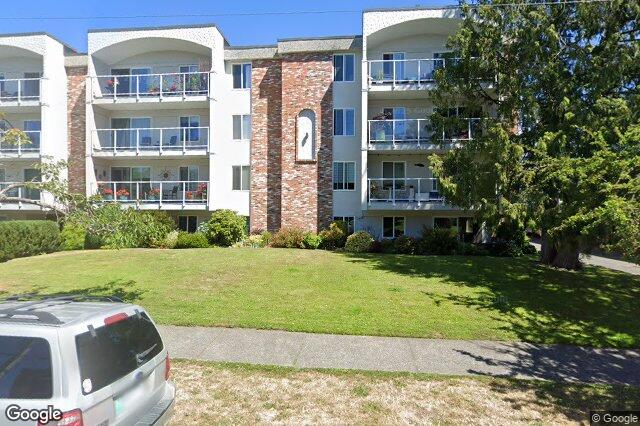 Street view of 206 – 1040 Rockland Ave, Victoria