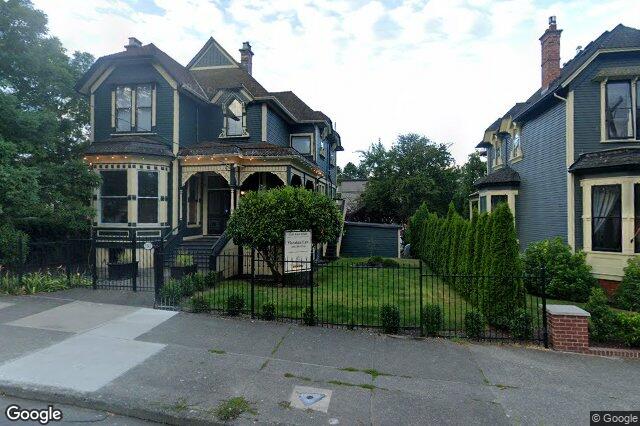 Street view of 1141 Fort St, Victoria