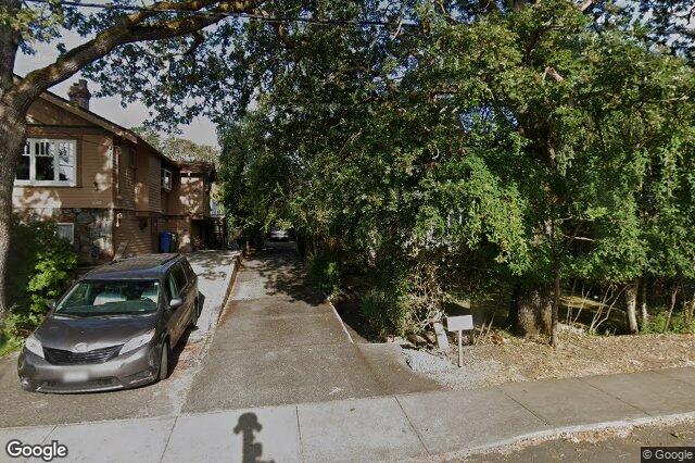 Street view of 1274 Hewlett Pl, Oak Bay