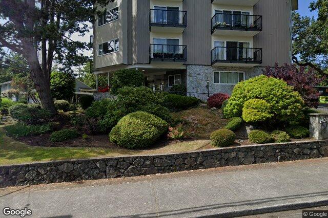 Street view of 110 – 1400 Newport Ave, Oak Bay