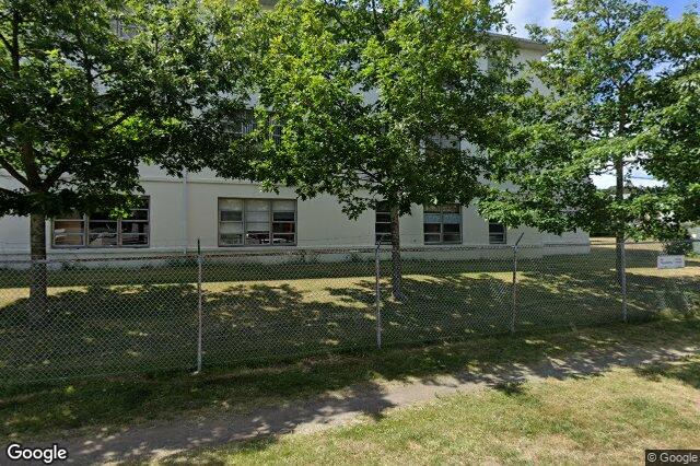 Street view of 203 – 916 Lyall St, Esquimalt