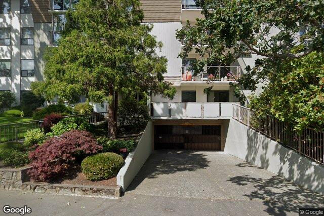 Street view of 303 – 2125 Oak Bay Ave, Oak Bay