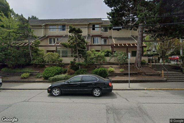 Street view of 101 – 1625 Oak Bay Ave, Victoria